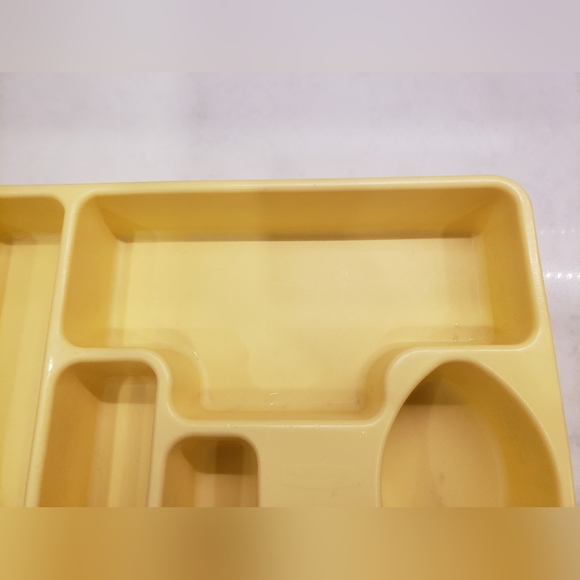 Rubbermaid Plastic Flatware Holder, Drawer Organizer, Cutlery - Picture 5 of 12